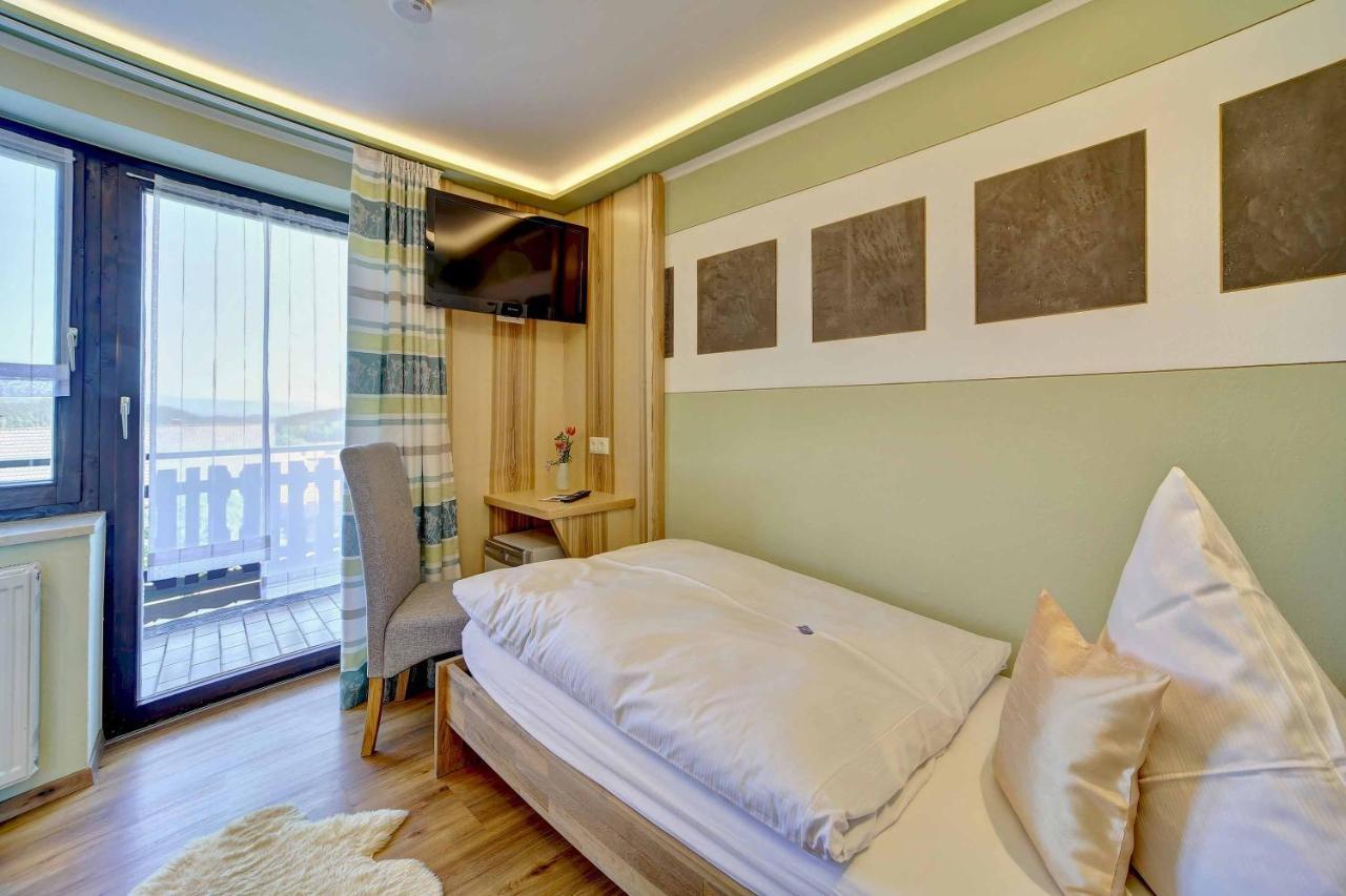Hotel Hirschenstein Achslach Luaran gambar
